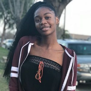 Meet your Posher, Jasmine